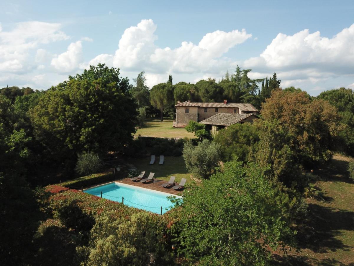 Borgo Dei Fondi Villa Siena Exterior photo