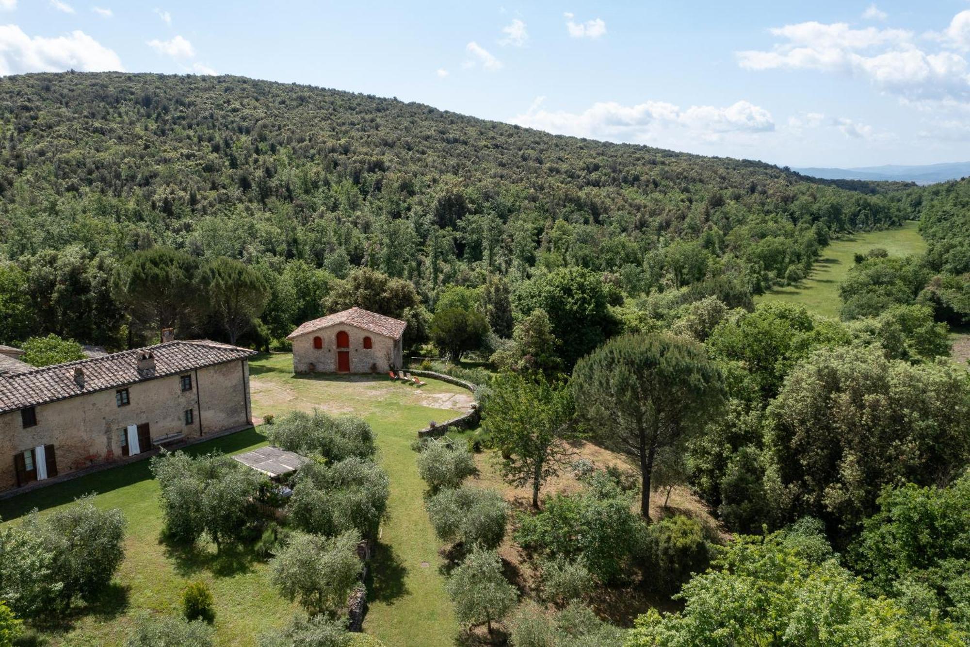 Borgo Dei Fondi Villa Siena Exterior photo